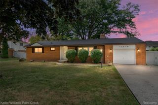 42879 Hanks Lane, Sterling Heights, MI 48314