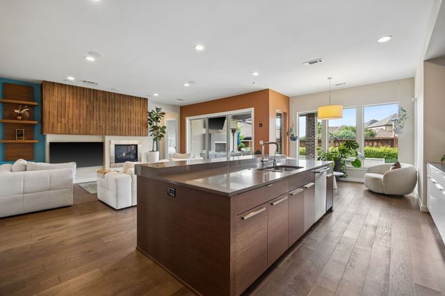 636 Benalla Drive, Frisco, TX 75036