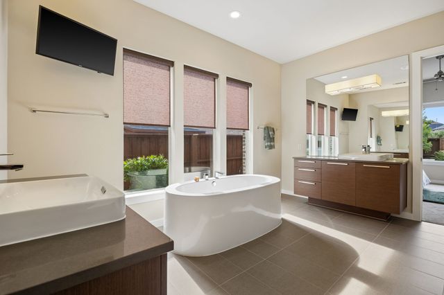 636 Benalla Drive, Frisco, TX 75036