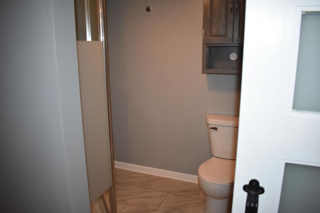 300 W 54th Place, Merrillville, IN 46410