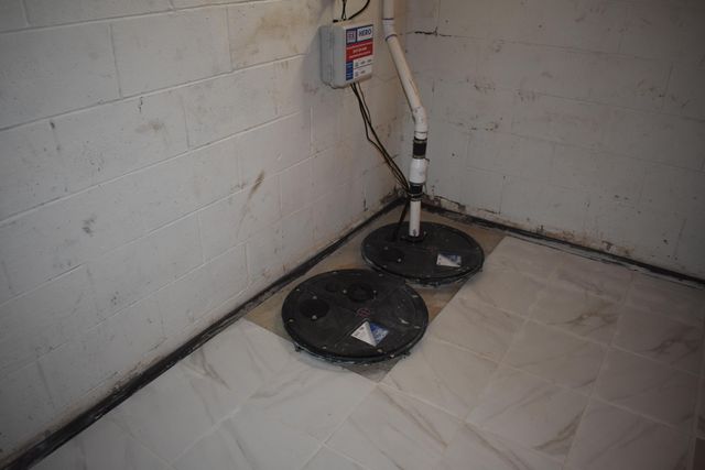 300 W 54th Place, Merrillville, IN 46410