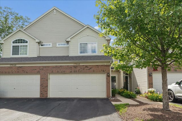 17648 S Alta Drive, Lockport, IL 60441