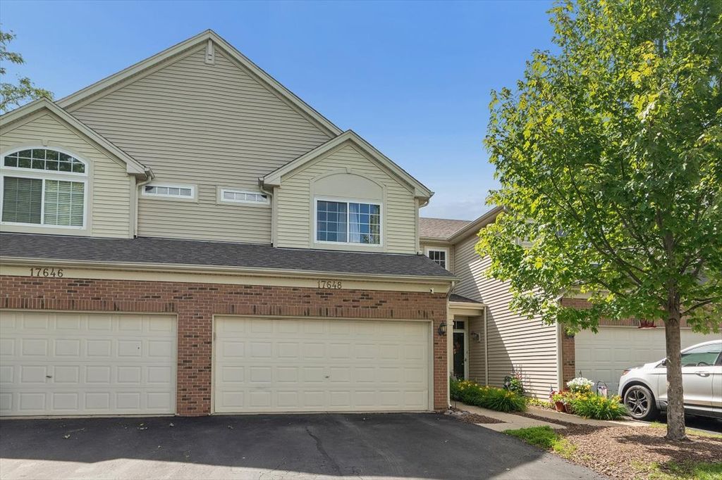 17648 S Alta Drive, Lockport, IL 60441