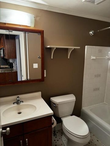 23 College Avenue Se 19, City Of Grand Rapids, MI 49503