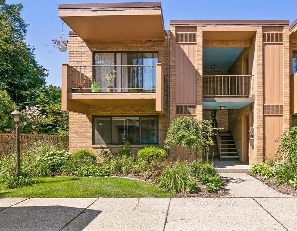 23 College Avenue Se 19, City Of Grand Rapids, MI 49503
