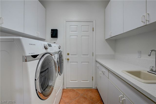 8345 Fairfield Avenue, Las Vegas, NV 89123