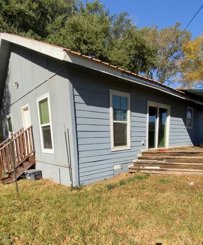 11543 st Hwy 19 N, Athens, TX 75752