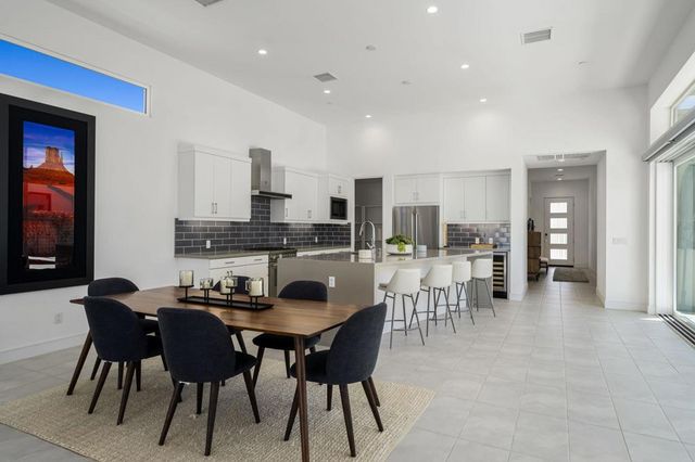 584 Fountain Drive, Palm Springs, CA 92262