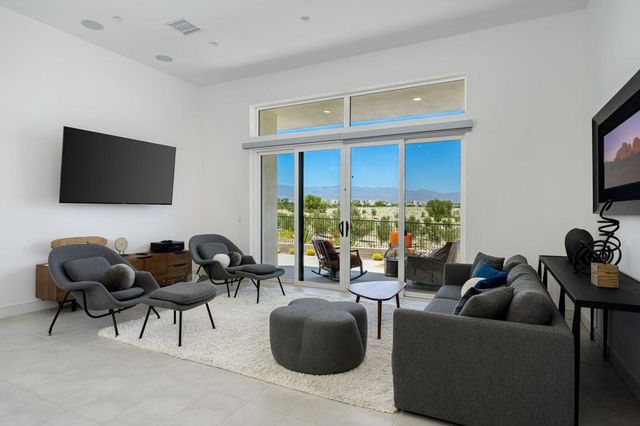 584 Fountain Drive, Palm Springs, CA 92262