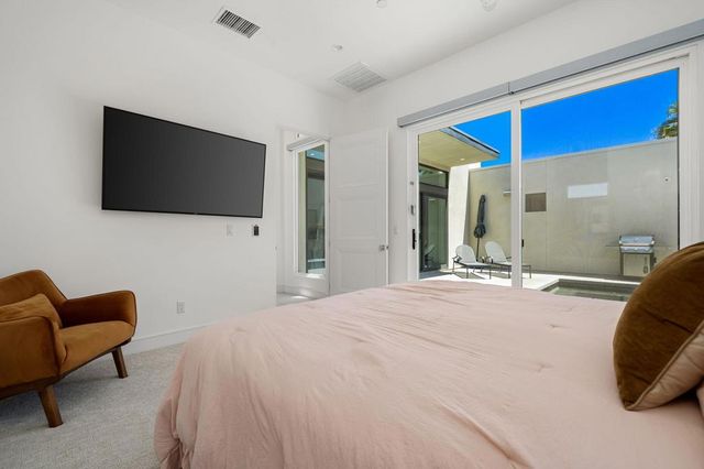 584 Fountain Drive, Palm Springs, CA 92262