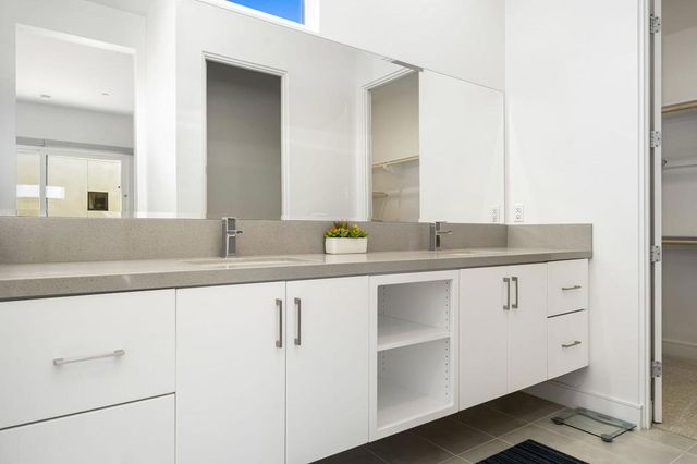 584 Fountain Drive, Palm Springs, CA 92262