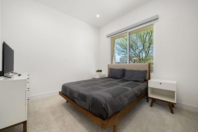 584 Fountain Drive, Palm Springs, CA 92262