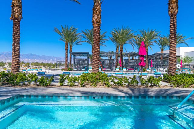 584 Fountain Drive, Palm Springs, CA 92262