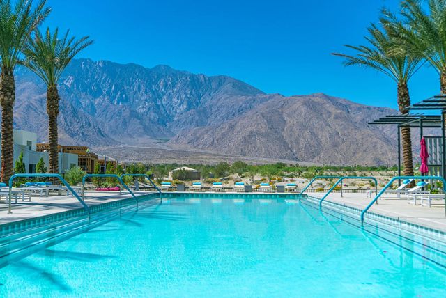 584 Fountain Drive, Palm Springs, CA 92262