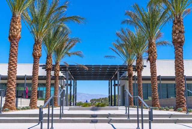 584 Fountain Drive, Palm Springs, CA 92262