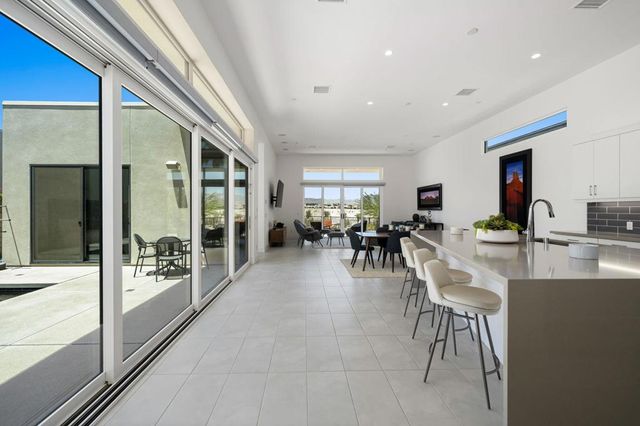 584 Fountain Drive, Palm Springs, CA 92262