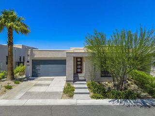 584 Fountain Drive, Palm Springs, CA 92262