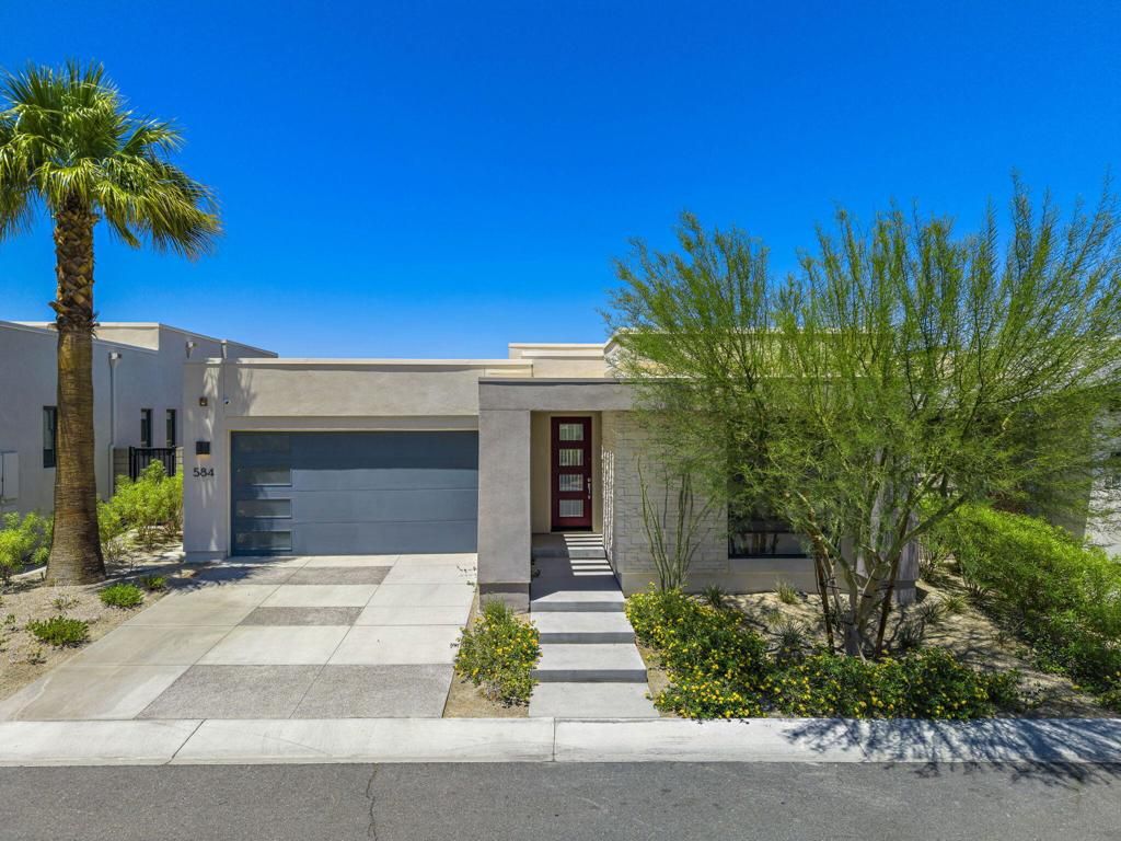 584 Fountain Drive, Palm Springs, CA 92262