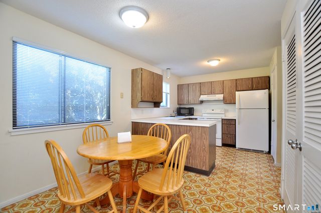 85 Heritage Village B, Southbury, CT 06488