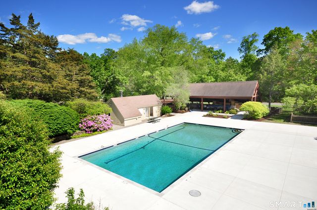 85 Heritage Village B, Southbury, CT 06488
