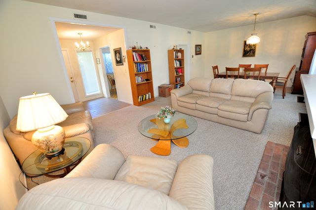 85 Heritage Village B, Southbury, CT 06488
