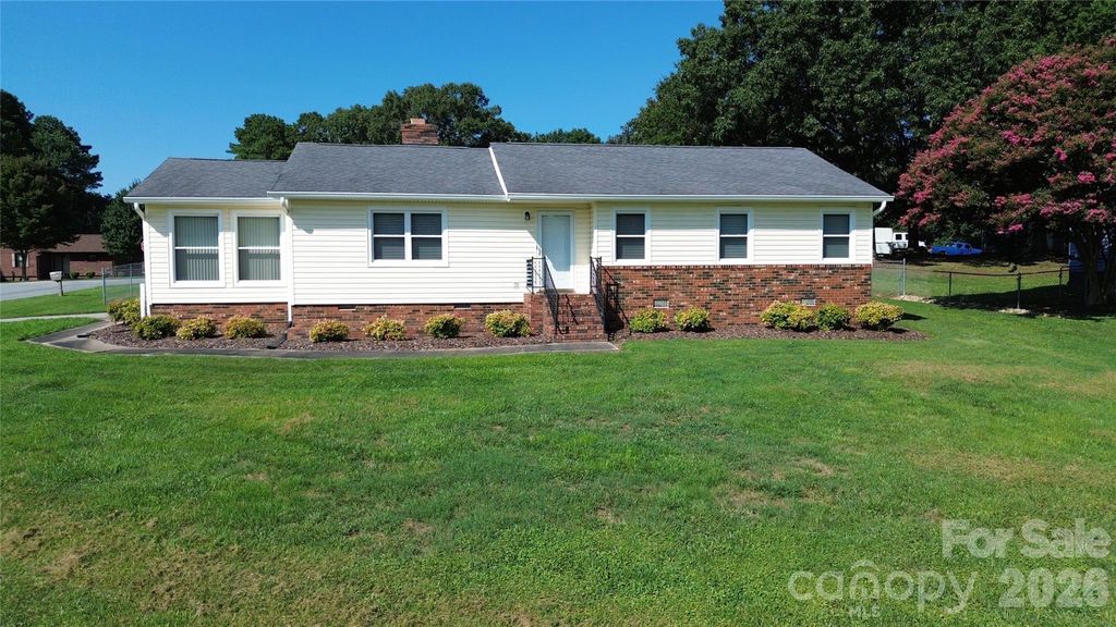 3456 E NC 27 Highway, Lincolnton, NC 28092