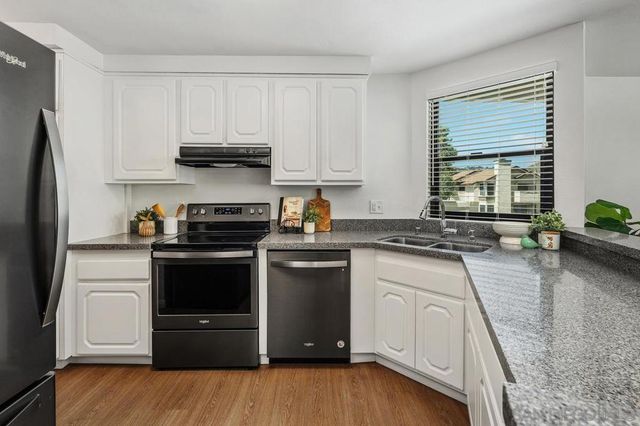 2750 Ariane Dr 135, San Diego, CA 92117