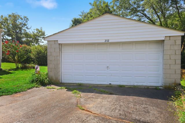 202 Lyons Drive, Frankfort, KY 40601