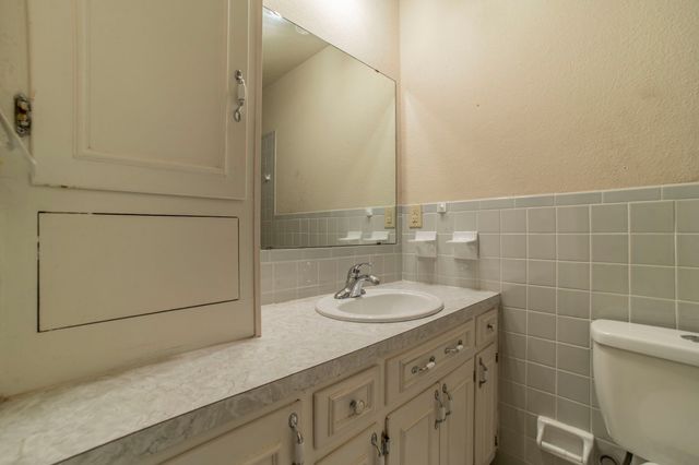 705 S 4th Street, Midlothian, TX 76065