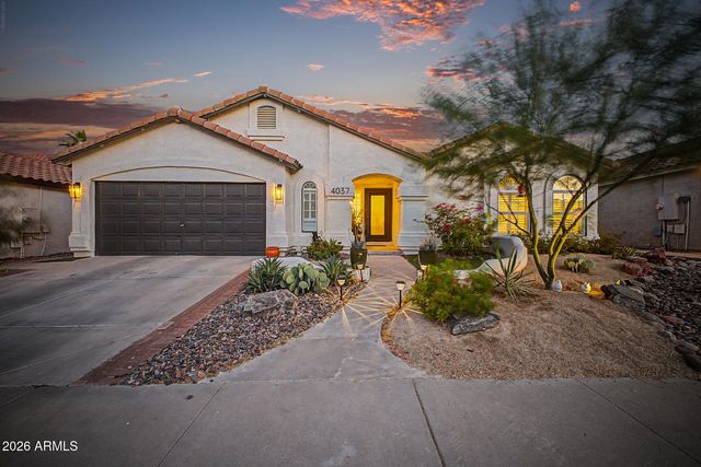 4037 E NAMBE Street E, Phoenix, AZ 85044