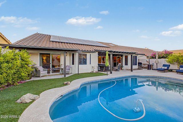 4037 E NAMBE Street E, Phoenix, AZ 85044