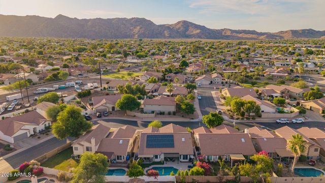 4037 E NAMBE Street E, Phoenix, AZ 85044