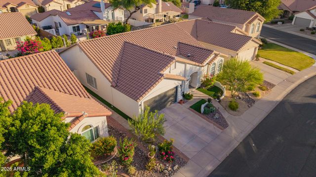 4037 E NAMBE Street E, Phoenix, AZ 85044