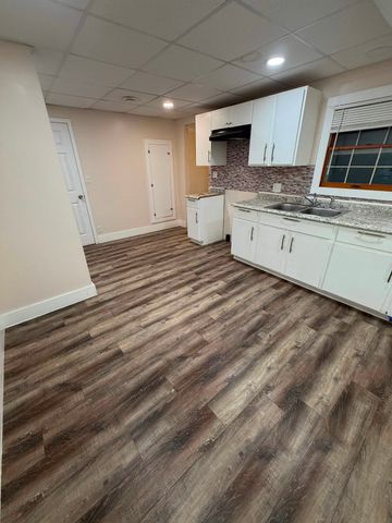 2222 Cumings Avenue, Flint, MI 48503
