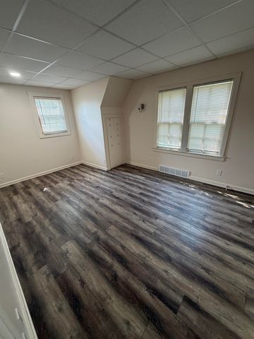 2222 Cumings Avenue, Flint, MI 48503
