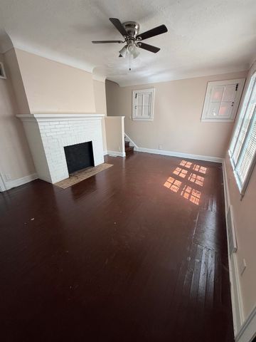 2222 Cumings Avenue, Flint, MI 48503