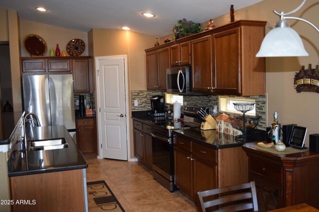 131 S VERDE Lane, Casa Grande, AZ 85194