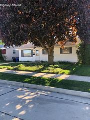 1628 Echo LANE, Racine, WI 53406