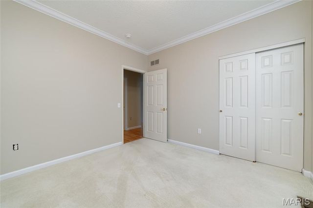 2114 Hawks Landing Drive S, Lake St Louis, MO 63367