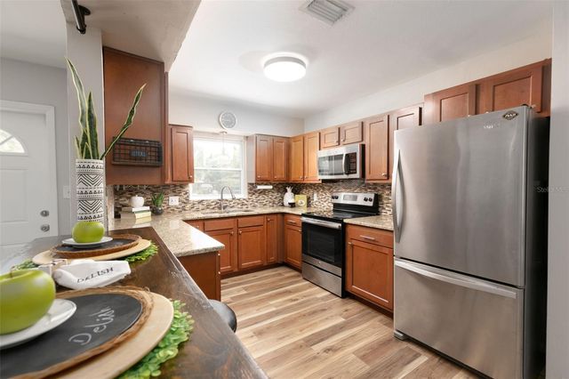 8242 31ST TERRACE N, St Petersburg, FL 33710