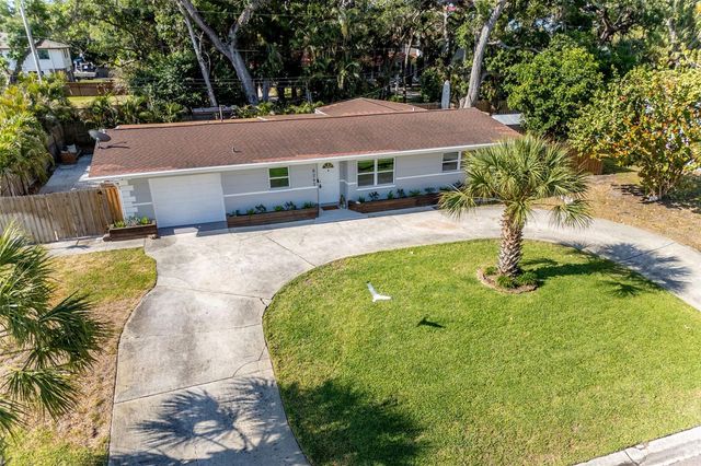 8242 31ST TERRACE N, St Petersburg, FL 33710