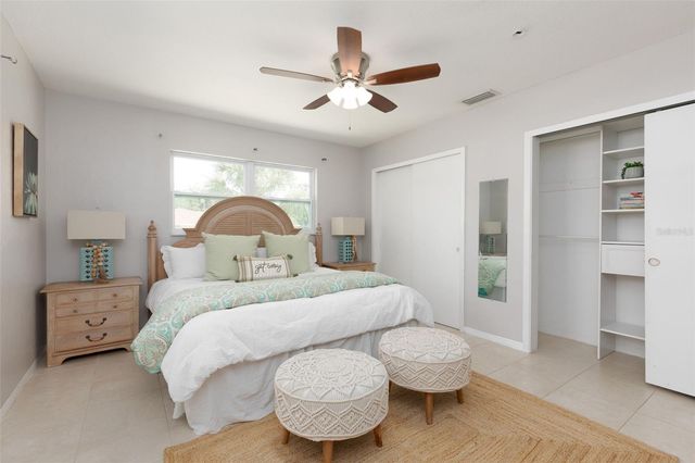 8242 31ST TERRACE N, St Petersburg, FL 33710