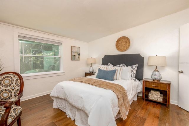 8242 31ST TERRACE N, St Petersburg, FL 33710
