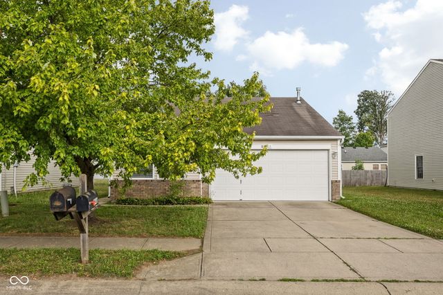 1845 Blue Pine Lane, Indianapolis, IN 46231