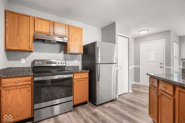 1845 Blue Pine Lane, Indianapolis, IN 46231