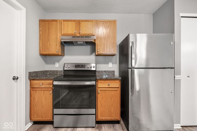 1845 Blue Pine Lane, Indianapolis, IN 46231