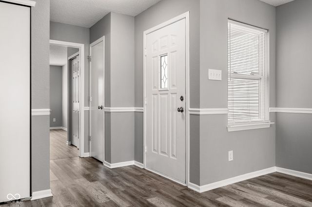 1845 Blue Pine Lane, Indianapolis, IN 46231