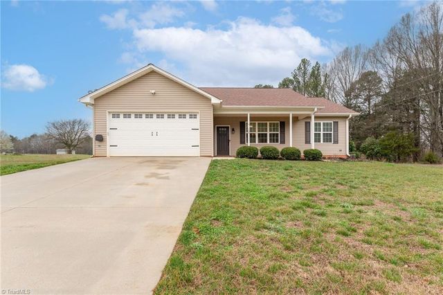 164 Mccullough Road, Mocksville, NC 27028