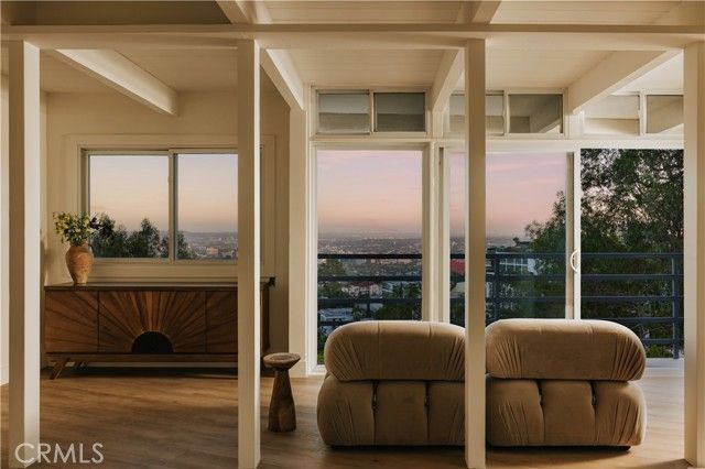 8448 Franklin, Los Angeles, CA 90069