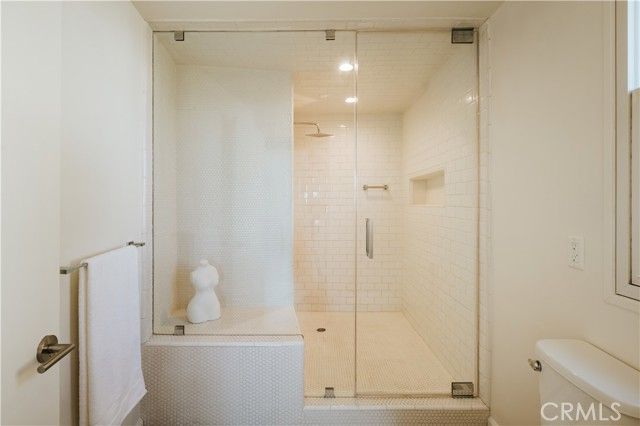 8448 Franklin, Los Angeles, CA 90069